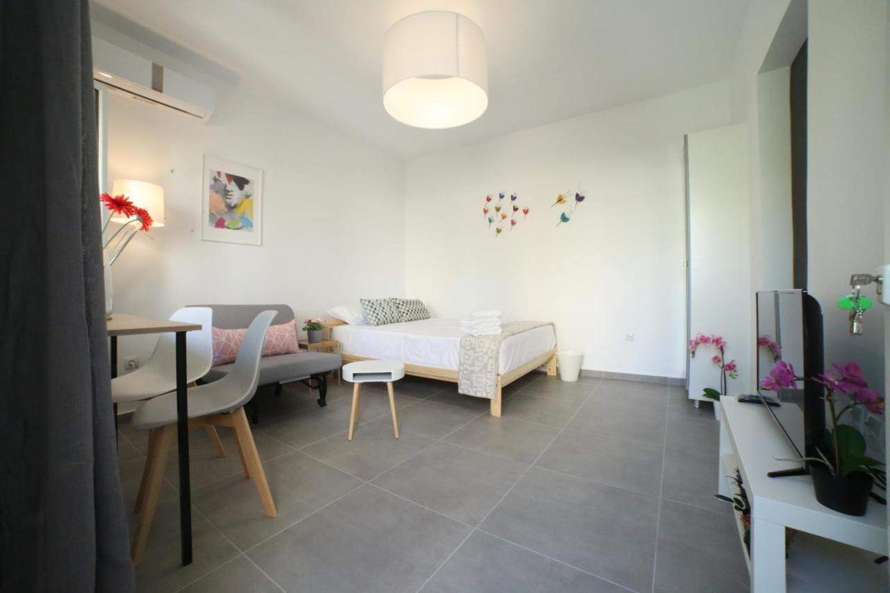 Cozy Studio 4U Gazi - Center Атина Екстериор снимка